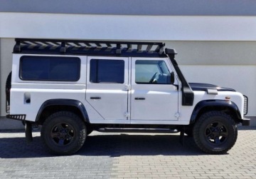 Land Rover Defender III 90 Station Wagon 2.2 TD4 122KM 2012 Land Rover Defender 4X4, HAK, klima, 7 osobowy 2.2 Diesel 122KM, zdjęcie 6