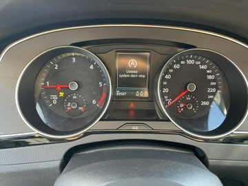 Volkswagen Passat B8 Variant Facelifting 2.0 TDI SCR 200KM 2022 Volkswagen Passat 4 Motion Skóra Klimatronik, zdjęcie 8