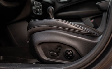 Jeep Compass II 2018 Jeep Compass Jeep Compass II 2,4 LIMITED 4X4 2.4 Benzyna 180KM, zdjęcie 14