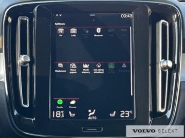 Volvo XC40 Crossover 1.5 T3 163KM 2021 Volvo XC 40 FV23% T3 Momentum Pro LED BLIS Tempoma, zdjęcie 18