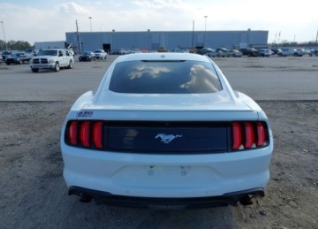 Ford Mustang VI 2019 Ford Mustang FORD MUSTANG ECOBOOST 2.3 Benzyna 314KM, zdjęcie 3