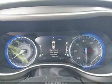 Chrysler Pacifica II 2023 Chrysler Pacifica 2023r., TOURING L, od ubezpieczalni 3.6 Benzyna 287KM, zdjęcie 9