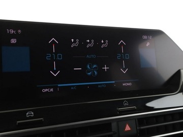 Citroen C4 III SUV 1.2 PureTech 130KM 2022 Citroen C4 automat skóra head-up navi kamera, zdjęcie 25