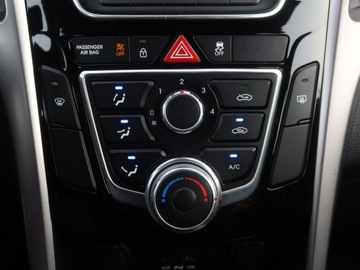 Hyundai i30 II Hatchback 3d 1.4 100KM 2013 Hyundai i30 1.4 CVVT, Salon Polska, zdjęcie 12