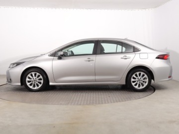 Toyota Corolla XII Sedan 1.5 VVT-i 125KM 2022 Toyota Corolla 1.5 VVT-i, Salon Polska, zdjęcie 2