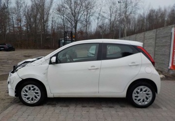 Toyota Aygo II Hatchback 3d Facelifting 1.0 VVT-i 72KM 2020 Toyota Aygo Okazja Benzyna 72KM, zdjęcie 8