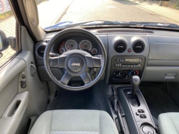 Jeep Cherokee III 2.8 CRDi 163KM 2005 Jeep Cherokee AUTOMAT 4X4 KLIMATYZACJA HAK SERWISOWANY OPLACONY GWARANCJA, zdjęcie 8