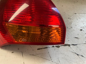 KIA VENGA LAMPA LEWY TYŁ