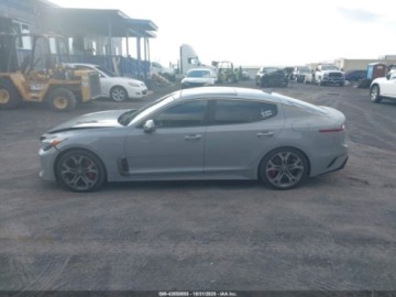 Kia Stinger 2019 Kia Stinger GT1 2019 3.3 Benzyna 365KM, zdjęcie 2