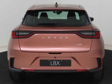 Lexus LBX 1.5 Hybrid 136KM 2025 LEXUS LBX LBX 1.5 Hybrid Suv 136KM 2025, zdjęcie 5