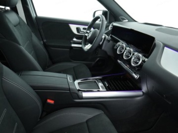 Mercedes GLA II Off-roader Facelifting 2.0 220 190KM 2026 MERCEDES-BENZ GLA 220 4-Matic AMG Line 2.0 (190KM) 2026, zdjęcie 7