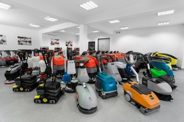 GHIBLI WINNER СКРУББЕР НОВЫЕ АККУМУЛЯТОРЫ SONNENSCHEIN 6900 нетто