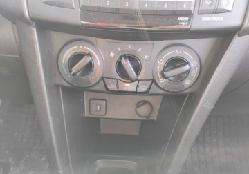 Suzuki Swift V Hatchback 5d 1.2 VVT 94KM 2013 Suzuki Swift 2013r, 1.2 Benzyna. Lekko uszkodzony lewy przod. Jezdzi. 1.2, zdjęcie 13