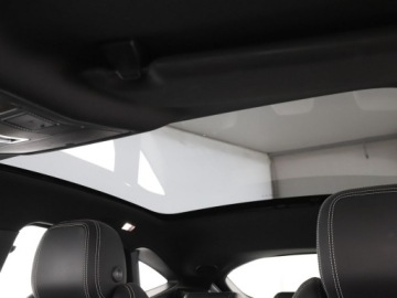 Jaguar E-Pace SUV 2.0 i4D 180KM 2019 Jaguar E-Pace 4x4 automat panorama full LED klima, zdjęcie 36