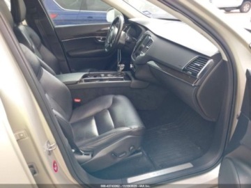 Volvo XC90 II 2018 Volvo XC 90 2018 r., 2,0L T6 MOMENTUM 2.0 Benzyna 316KM, zdjęcie 8