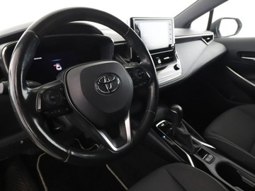 Toyota Corolla XII Hatchback 1.8 Hybrid 122KM 2019 Toyota Corolla Design navi kamera LED ACC grzane, zdjęcie 13