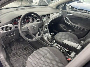 Opel Astra K Hatchback 5d 1.0 Turbo 105KM 2018 Opel Astra EcoTec Klimatyzacja, zdjęcie 5