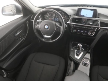 BMW Seria 3 F30-F31-F34 Touring Facelifting 2.0 320d 190KM 2017 BMW 3 320 d, 187 KM, Automat, Klima, Klimatronic, zdjęcie 6