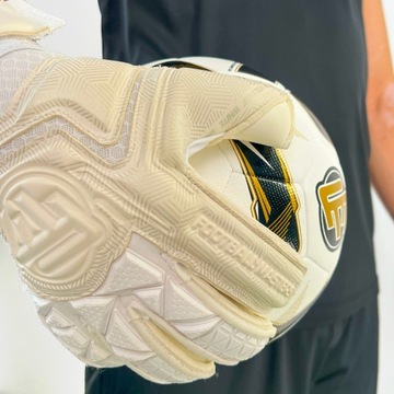 VOLTAGE PLUS WHITE RF 9
