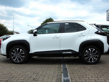 Toyota 2025 Od ręki - Style 1.5 Hybrid AWD 116KM | Tempomat adaptacyjny!, zdjęcie 1