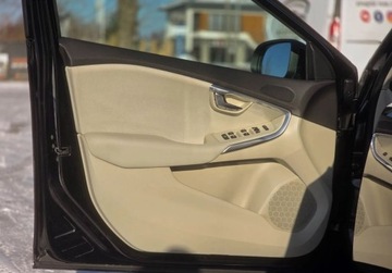 Volvo V40 II Hatchback Facelifting 1.5 T3 152KM 2017 Volvo V40 T3 AUTOMAT 1-Wl Salon Polska 2xOpony 1.5 Benzyna 152KM, zdjęcie 19