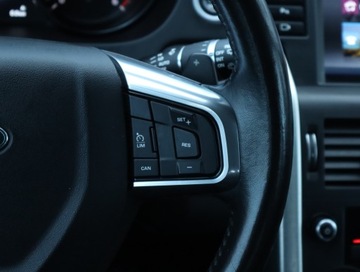 Land Rover Discovery Sport SUV 2.0 TD4 180KM 2017 Land Rover Discovery Sport TD4, Salon Polska, zdjęcie 19