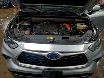 Toyota Highlander III 2022 Toyota Highlander Hybrid XLE 2022 2.5 Hybryda 243KM, zdjęcie 6