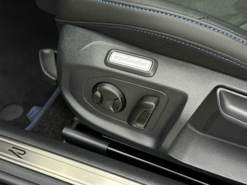 Volkswagen Arteon Shooting Brake R 2.0 TSI 320KM 2023 Volkswagen Arteon 2.0TSI 320KM 4X4 R DSG l DCC, Pa, zdjęcie 9