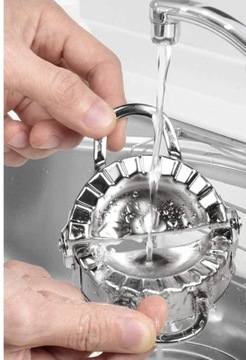 Pierogownica wykrawacz foremka do lepienia PIEROGÓW uszek NIERDZEWNA 9,5 cm