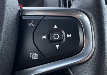 Volvo XC40 2021 Volvo XC 40 2,0 B4 197ps Hybr Multi Led Virtual Tacho Blis Skora Reling Se, zdjęcie 32