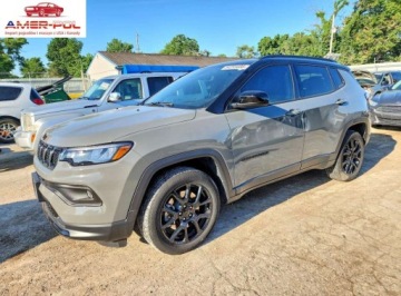 Jeep Compass II 2024 Jeep Compass Latitude 2024 2.0 Benzyna 200KM