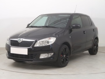 Skoda Fabia II Hatchback Facelifting 1.2 TSI 85KM 2011 Skoda Fabia 1.2 TSI, Klima, Parktronic,ALU, zdjęcie 1