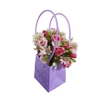 Torebka kwiatowa prezentowa z tworzywa na prezent ślub 33 cm fioletowa