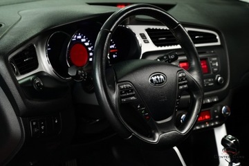 Kia Ceed II Kombi 1.6 GDI 135KM 2014 Kia Ceed 1.6 GDI Led Climatronic Podgrz.Fot.Kier.Drive Mode Temp.PDC Gwara, zdjęcie 22