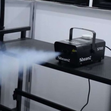 Дымогенератор BeamZ мощностью 700 Вт с пилотной жидкостью