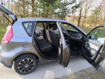 Renault Scenic III Van Facelifting 1.6 16v 110KM 2012 Renault Scenic Megane, zdjęcie 12