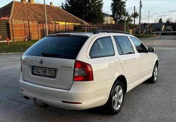 Skoda Octavia II Kombi 2.0 TDI CR DPF 140KM 2012 Skoda Octavia Skoda Octavia 2.0 TDI DPF 4x4 Cross, zdjęcie 6