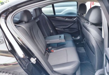 BMW Seria 5 G30-G31 Limuzyna 518d 150KM 2018 BMW Seria 5 BMW Seria 5 518d Sport Line 2.0 Diesel 150KM, zdjęcie 14