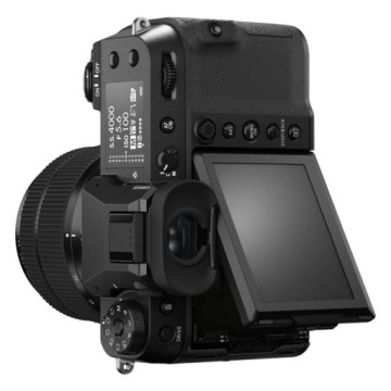 Нательная камера Fujifilm GFX 50S II