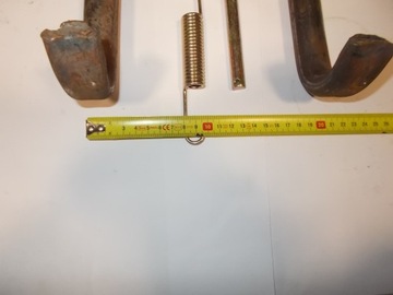 PODNÓŻEK PODSTAWA STOPKA CENTRALNA RAMA M-72