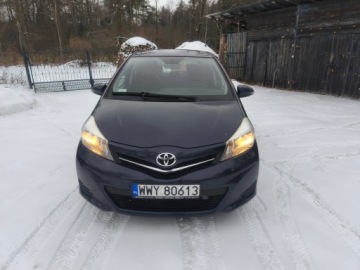Toyota Yaris III Hatchback 5d Facelifting 1.33 Dual VVT-i 99KM 2014 TOYOTA YARIS (_P9_) 1.33 VVT-i (NSP90_) 99 KM, zdjęcie 1