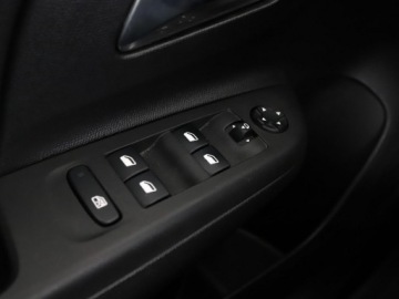 Opel Corsa F Hatchback 5d 1.2 Turbo 100KM 2021 Opel Corsa full LED virtual cocpit klima czujniki, zdjęcie 31