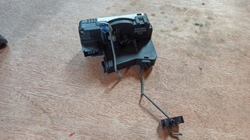 Замок левой задней двери Trafic Vivaro Primastar 01-14