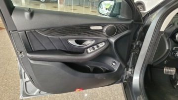 Mercedes GLC C253 SUV 2.1 220 d 170KM 2018 Mercedes-Benz GLC MERCEDES GLC 220D 4MATIC 2.1 Diesel 170KM, zdjęcie 13