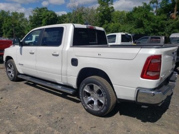  RAM 1500 2024, 5.7L, 4x4, LARAMIE, po gradobiciu 5.7 Benzyna 392KM, zdjęcie 5