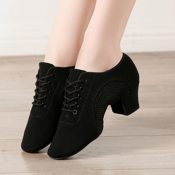 Baleriny Damskie buty do tańca na obcasie z nadrukiem ust B237-157