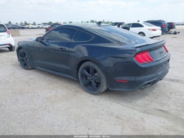 Ford Mustang VI Fastback Facelifting 5.0 Ti-VCT 450KM 2022 Ford Mustang GT Premium Fastback 2022 5.0l 5.0 Benzyna 450KM, zdjęcie 3