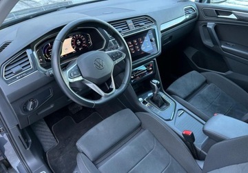 Volkswagen Tiguan II SUV Plug-in 1.4 TSI e-HYBRID 245KM 2022 Volkswagen Tiguan eHybrid Elegance Pakiety, GTE, Masaze, Matrix, ACC, Dig, zdjęcie 6