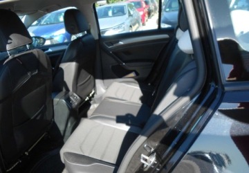 Volkswagen Golf VII Variant 2.0 TDI BlueMotion Technology 150KM 2016 Volkswagen Golf Volkswagen Golf VII 2.0 TDI 150 km 2.0 Diesel 150KM, zdjęcie 8