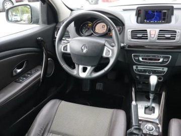 Renault Megane III Hatchback 1.5 dCi 110KM 2011 Renault Megane 1.5 dCi, Navi, Xenon, Klima, zdjęcie 6